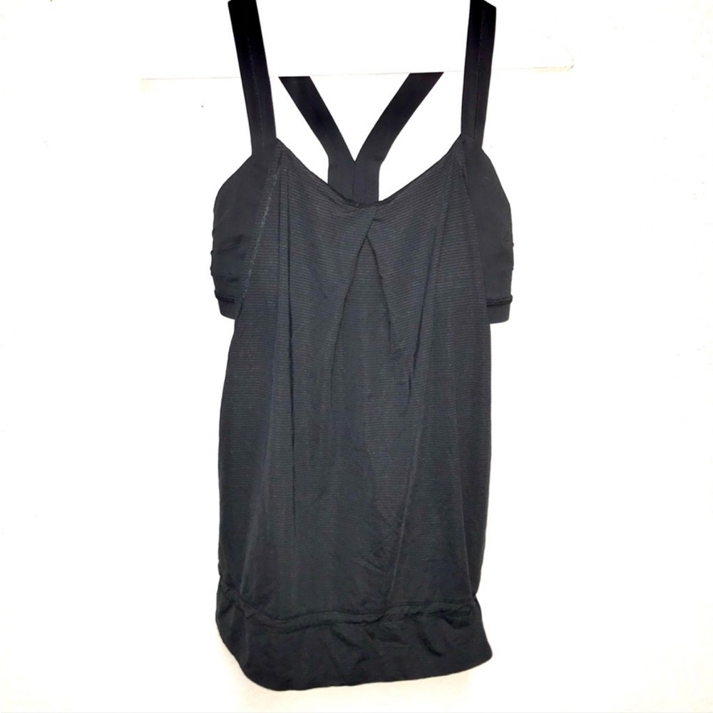 Lululemon Black Pinstripe Tank Sz 6 in EUC - Bra (no pads) with adj side